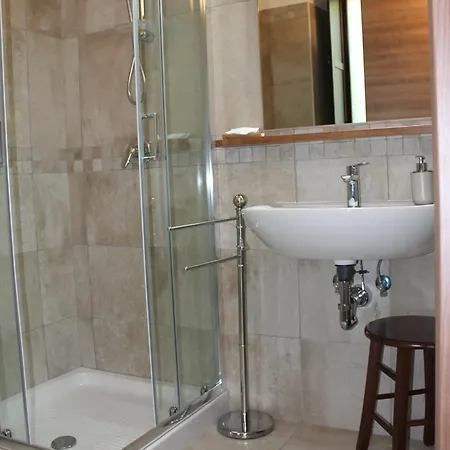 Cantoniera D'umbra Farm stay